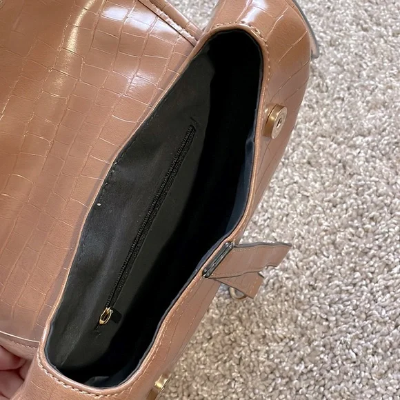 Brown/Tan Faux Crocodile Saddle Bag - Picture 4 of 8